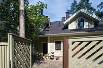 Построенный двухэтажный каркасный коттедж в комаровском стиле в п Комарово - мини - 22