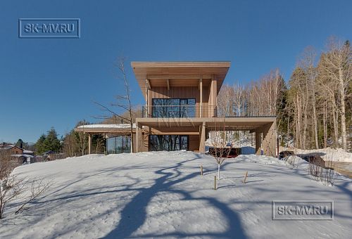 Построенный современный энергоэффективный загородный дом класса премиум с отделкой планкеном в Выборгском районе - 83