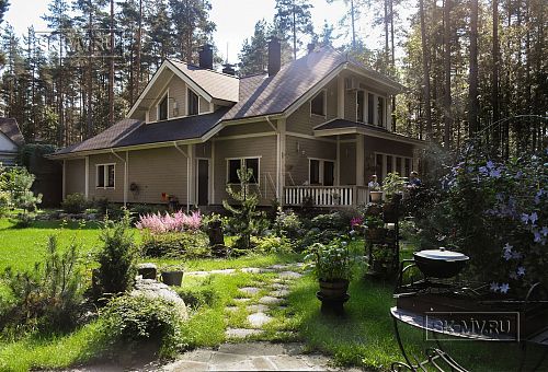 Построенный двухэтажный каркасный коттедж в комаровском стиле в п Комарово - 33