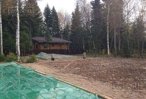 3. Перемещение и разравнивание грунта из котлованов фундаментов