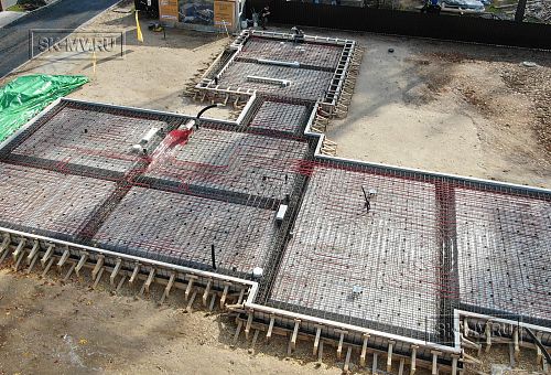 Монтаж фундамента УШП PRO для строительства кирпичного дома площадью ок. 400 кв м в стиле Hi Tech с эксплуатируемой кровлей в Московской области - 1