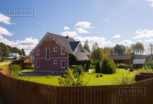 Построенный каркасный дом ок 170 кв м с балконом и террасой Северная корона 65 в пос. Волочаевка - 12