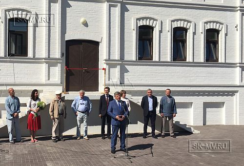 Фото репортаж с места строительства Дома художников 1600 кв м из кирпича с цокольным этажом по старинным чертежам 19 века в Тарусе Калужской области - 9