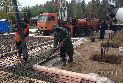 12. Бетонирование фундамента дома