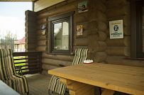 Строительство двухэтажного каркасного коттеджа шале около 300 кв м с комбинированной отделкой коричневым кирпичом и деревом в п Володарский - мини - 22