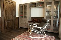 Пример внутренней отделки комбинированного загородного дома с цокольным этажом в п Ольшанки - мини - 44