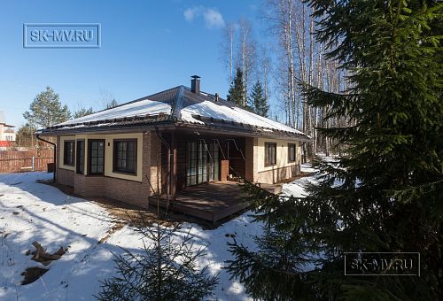 Построенный одноэтажный дом из газобетона с шатровой крышей в СНТ Фауна - 3