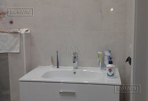 Дизайн интерьера небольшого каркасного дома с сауной в д Пегелово - 12