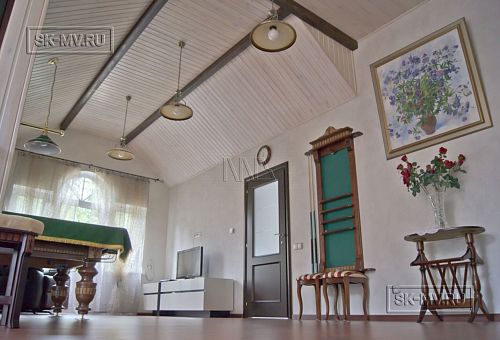 Дизайн интерьера в классическом стиле загородного дома с мансардой в кп Галактика - 23