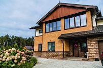 Строительство большого двухэтажного газобетонного коттеджа с комбинированной фасадной отделкой кирпичом и штукатуркой в КП Сосновое - мини - 36