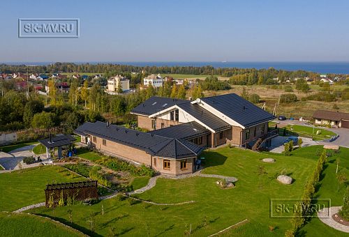 Фото репортаж с места строительства комбинированного дома площадью 1400 кв м с цоколем и СПА в д Пеники Ленобласти - 45