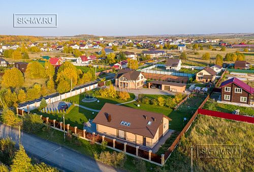 Летняя кухня с террасой барбекю и бильярдной в Оликах под ключ - 2