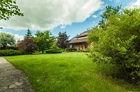 Строительство двухэтажного каркасного дома около 250 кв м с мансардными окнами и разноуровневой кровлей в п Володарский - мини - 1