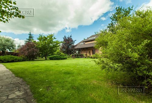 Строительство двухэтажного каркасного дома около 250 кв м с мансардными окнами и разноуровневой кровлей в п Володарский - 1