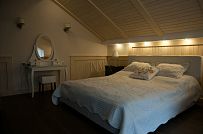 Пример внутренней отделки комбинированного загородного дома с цокольным этажом в п Ольшанки - мини - 31