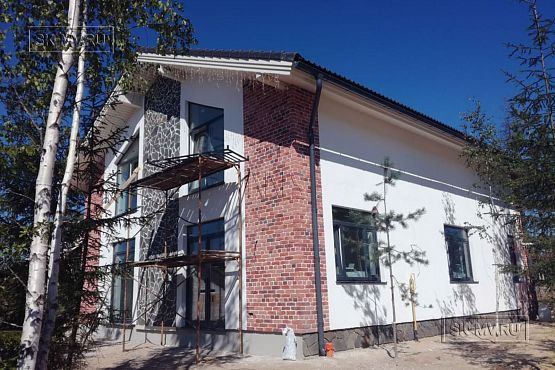 Фото репортаж с места строительства загородного коттеджа из газобетона с сауной внутри в Савое Ленобласти  - 30