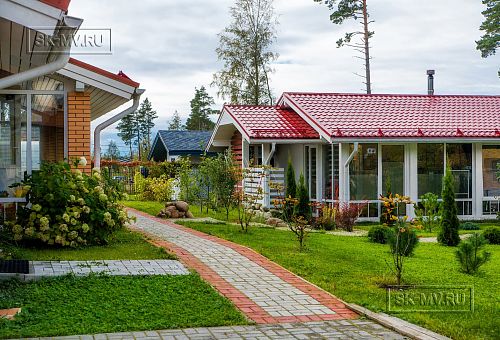 Строительство одноэтажного коттеджа из газобетона с теплой верандой с панорамным остеклением в КП Сосновое - 6