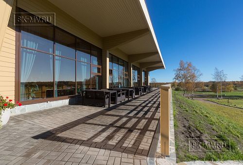 Построенный клубный дом с рестараном по технологии фахверк для гольф-клуба Земляничные поляны - 27