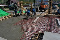 Монтаж индивидуального расчётного фундамента УШП PRO для строительства кирпичного двухэтажного дома в Рощино 2, S плиты = 340 кв.м, Лениградская обл. - мини - 18