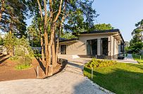 Фотографии П-образного дома в скандинавском стиле 238 кв м с панорамным остеклением, построенного в Сестрорецке - мини - 15