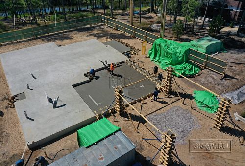 Монтаж индивидуального расчётного фундамента УШП PRO для строительства кирпичного двухэтажного дома в Рощино 2, S плиты = 340 кв.м, Лениградская обл. - 38