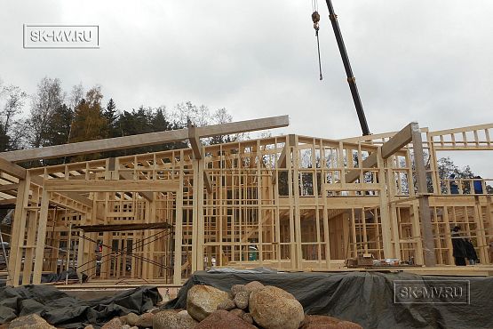 Построенный современный энергоэффективный загородный дом класса премиум с отделкой планкеном в Выборгском районе - 20