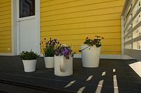 Небольшой построенный каркасный дом 152 кв м с эркером и террасой с фасадом из желтой вагонки Галактика 12 - мини - 4