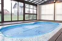 Дизайн интерьера одноэтажного каркасного СПА комплекса с бассейном в Зеркальном - мини - 8