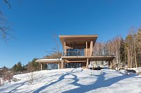 Построенный современный энергоэффективный загородный дом класса премиум с отделкой планкеном в Выборгском районе - мини - 81