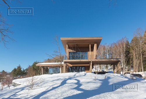 Построенный современный энергоэффективный загородный дом класса премиум с отделкой планкеном в Выборгском районе - 81