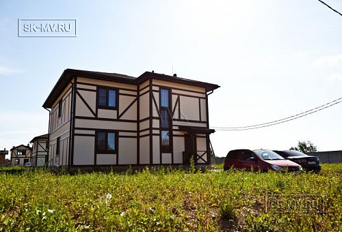 Построенный по каркасной технологии в к п Парквэй загородный дом для постоянного проживания в стиле фахверк площадью 200 кв м - 26