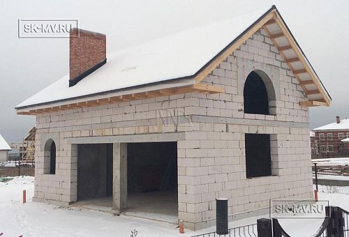 ЖК "Новорижский", Московская область. Площадь гаража на два автомобиля с жилой мансардой - 111 кв.м.