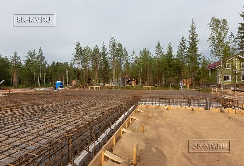 Монтаж индивидуального расчётного фундамента УШП PRO для строительства одноэтажного кирпичного дома в п. Рощино, Ленинградская обл. - 12