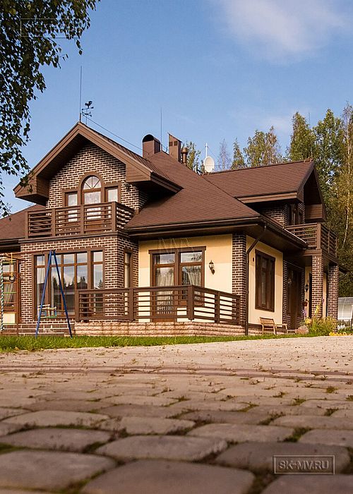 Построенный современный каркасный дом с комбинированным фасадом Галактика 3