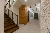 Дизайн интерьера загородного дома из кирпича в Пениках 1 - мини - 6