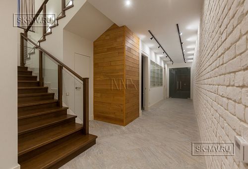 Дизайн интерьера загородного дома из кирпича в Пениках 1 - 6