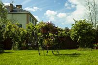 Строительство двухэтажного каркасного коттеджа 263 кв м с балконом, террасой и навесом для автомобилей в п Володарский - мини - 25