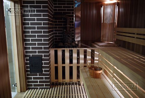 Пример внутренней отделки комбинированного загородного дома с цокольным этажом в п Ольшанки - 10