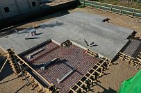 Монтаж индивидуального расчётного фундамента УШП PRO для строительства кирпичного двухэтажного дома в Рощино 2, S плиты = 340 кв.м, Лениградская обл. - мини - 8