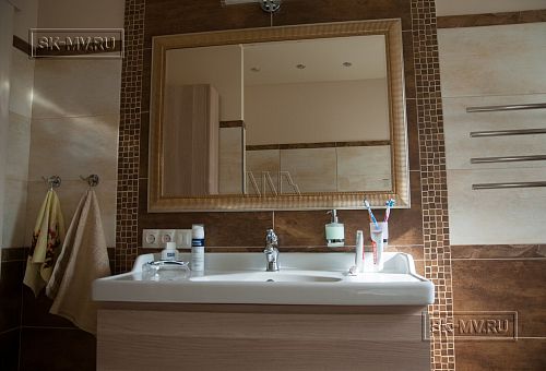 Пример внутренней отделки комбинированного загородного дома с цокольным этажом в п Ольшанки - 22