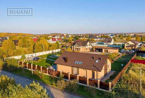 Летняя кухня с террасой барбекю и бильярдной в Оликах под ключ - 19