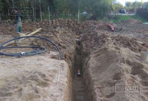 9. Укладка в песчаное основание труб коммуникаций