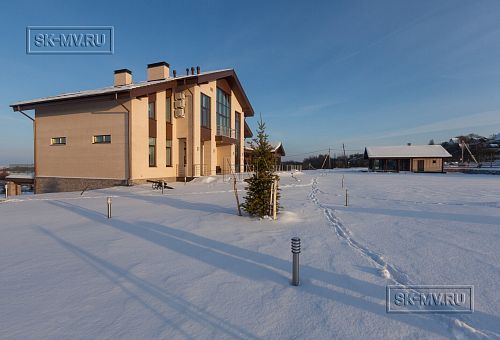 Фото репортаж с места строительства кирпичного дома ок 800 кв м с цоколем и СПА в д Пеники Лен области - 37