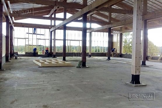 Построенный клубный дом с рестараном по технологии фахверк для гольф-клуба Земляничные поляны - 1