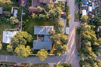 Фотографии П-образного дома в скандинавском стиле 238 кв м с панорамным остеклением, построенного в Сестрорецке - мини - 33