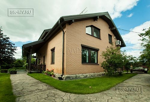 Строительство двухэтажного каркасного дома около 250 кв м с мансардными окнами и разноуровневой кровлей в п Володарский - 28