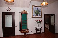 Дизайн интерьера в классическом стиле загородного дома с мансардой в кп Галактика - мини - 9