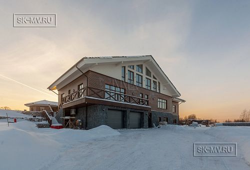 Фото репортаж с места строительства комбинированного дома площадью 1400 кв м с цоколем и СПА в д Пеники Ленобласти - 13