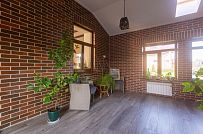 Фото репортаж с места строительства комбинированного дома площадью 1400 кв м с цоколем и СПА в д Пеники Ленобласти - мини - 16