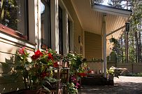 Построенный двухэтажный каркасный коттедж в комаровском стиле в п Комарово - мини - 23